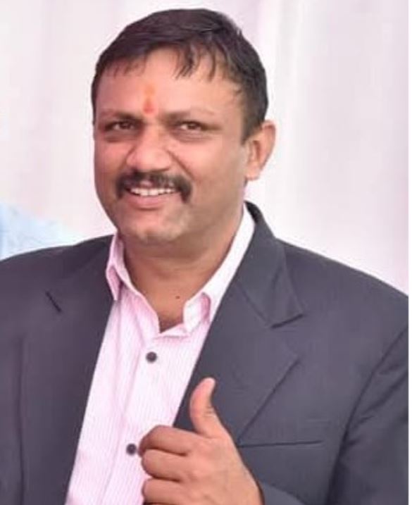 Dr. Surendra Meena का पहला काव्य संग्रह “अभिव्यक्ति” वर्ष 2003 में प्रकाशित हुआ था, जिसे काफी सराहना मिली।