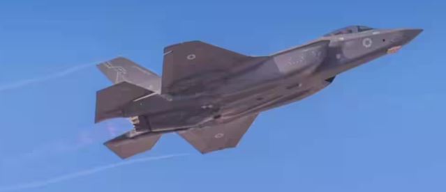 US-Iran Tensions: ईरान का दावा—बुशहर के पास अमेरिकी फाइटर जेट मार गिराया, CENTCOM ने किया खंडन