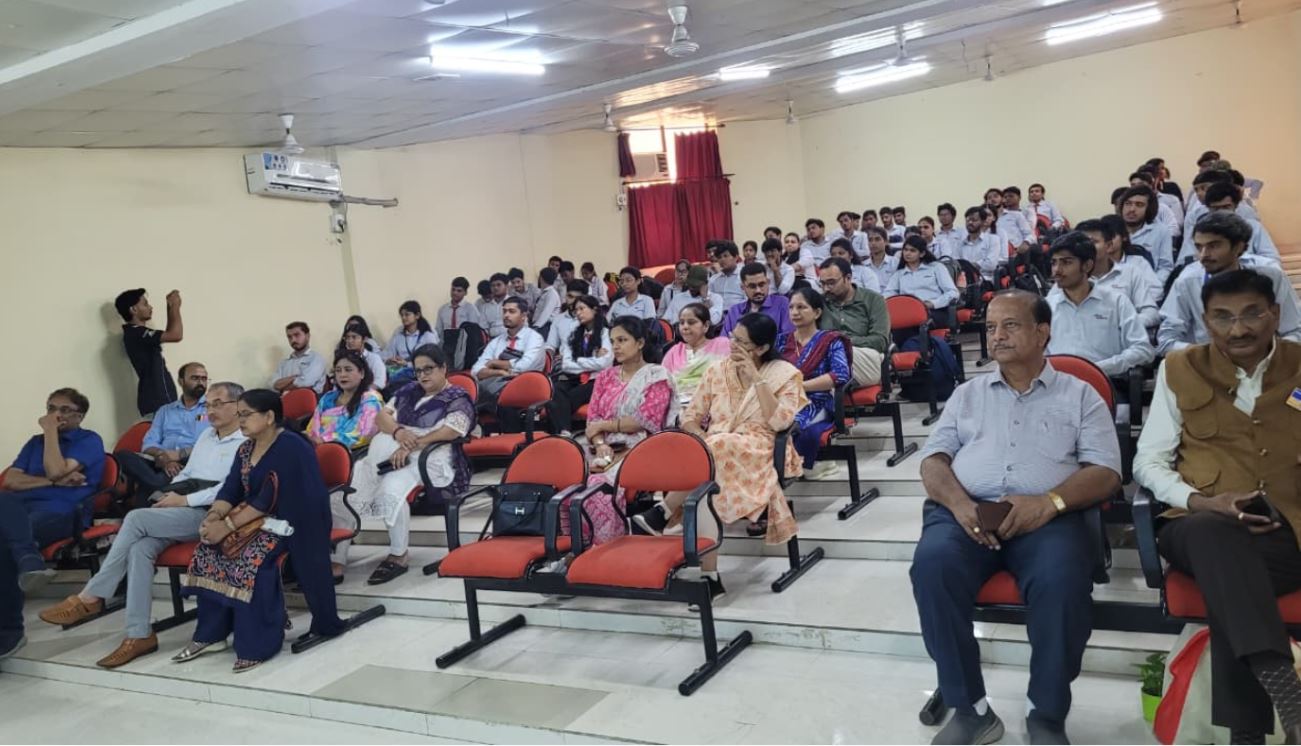 उज्ज्वल भविष्य के लिए मानसिक रूप से मजबूत बनें विद्यार्थी: Dr. Ela Gupta