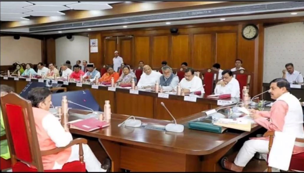 MP में मंत्रियों की समीक्षा के बाद संभावित फेरबदल, कमजोर प्रदर्शन पर कार्रवाई और नए चेहरों को मिल सकता मौका