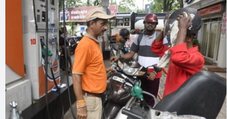 Petrol की कीमतों में बड़ा उछाल: मध्य प्रदेश में सबसे महंगा पेट्रोल, महानगरों से भी आगे निकला