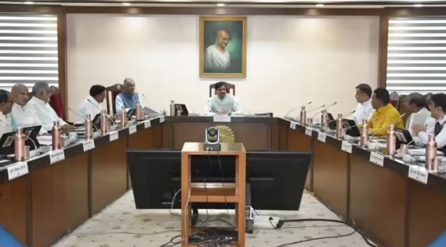 MP कैबिनेट का बड़ा फैसला: दलहनों के लिए 2442 करोड़ मंजूर, किसानों को मिलेगा सीधा फायदा