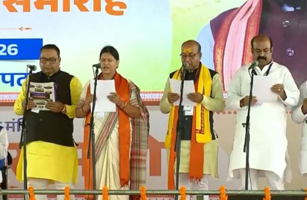 बिहार में Samrat Chaudhary कैबिनेट का भव्य शपथ ग्रहण, 32 मंत्रियों ने ली शपथ, नई सरकार की शुरुआत