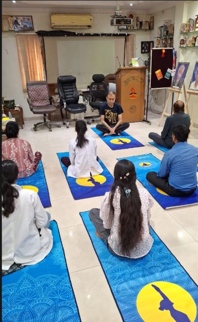 अंतर्राष्ट्रीय योग दिवस पर Aashadeep Trust Hospital, इंदौर की विशेष पहल, उत्साह के साथ मनाया गया योग दिवस