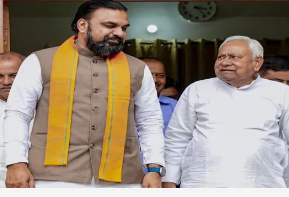 Bihar विधान परिषद की 10 सीटों पर 18 जून को चुनाव, नीतीश कुमार की खाली सीट पर उपचुनाव से बढ़ी राजनीतिक हलचल