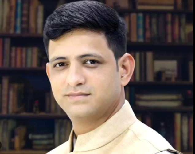 इंदौर के महापौर Pushyamitra Bhargava भी सीनियर एडवोकेट बनने की दौड़ में, प्रदेशभर से 98 वकीलों ने किया आवेदन