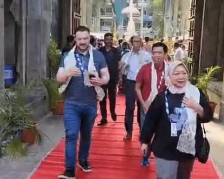 Indore BRICS कृषि सम्मेलन का दूसरा दिन: राजवाड़ा और ग्रामीण हाट में विदेशी प्रतिनिधियों ने देखी मध्यप्रदेश की सांस्कृतिक और कृषि विरासत