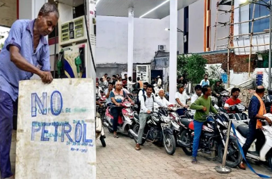 Jabalpur में दोहरी मार: पानी संकट के बाद अब पेट्रोल-डीजल की कमी, शहर की रफ्तार पर असर