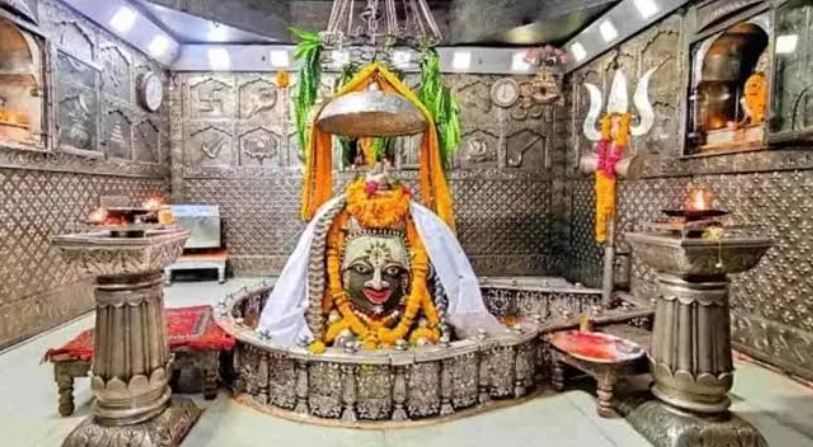 Ujjain: आषाढ़ के प्रथम दिन बाबा महाकाल का दिव्य श्रृंगार, भस्म आरती में उमड़ा आस्था का सैलाब