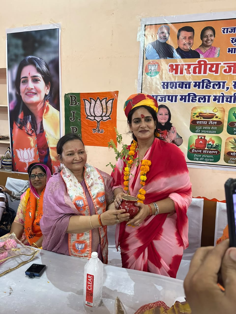 कम तेल की थाली स्वच्छ भारत की खुशहाली: Jalore में 500+ महिलाओं का प्रेरणादायक संकल्प, राखी राठौड़ ने दिया स्वस्थ जीवन का शक्तिशाली संदेश