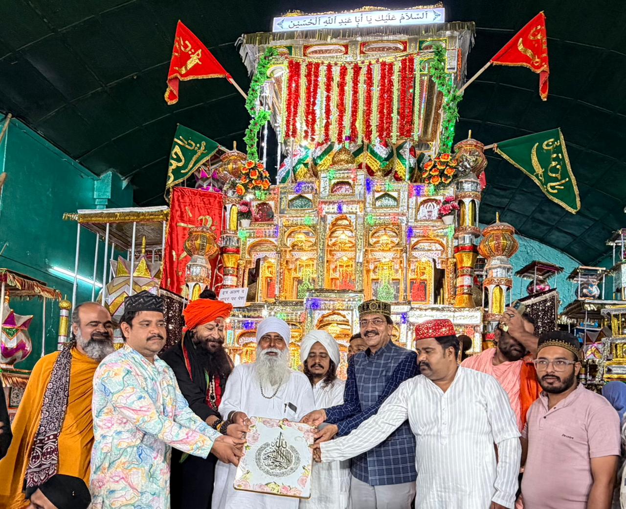 Indore प्रेरणादायक पहल: सरकारी ताजिया निर्माताओं का सम्मान, सर्वधर्म संघ ने पेश की भाईचारे और एकता की मिसाल