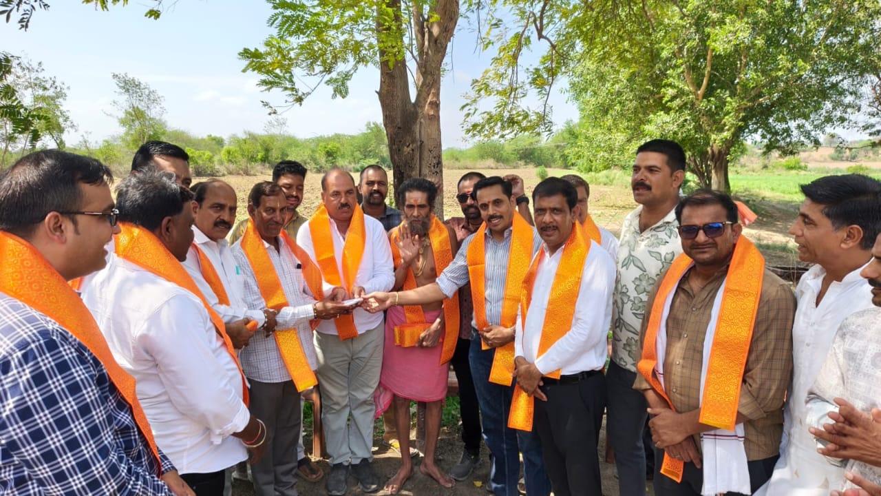 Nagda गोशाला दान: कांकरिया परिवार ने पुत्र की पुण्यतिथि पर दी ₹25 हजार की प्रेरणादायक सहयोग राशि