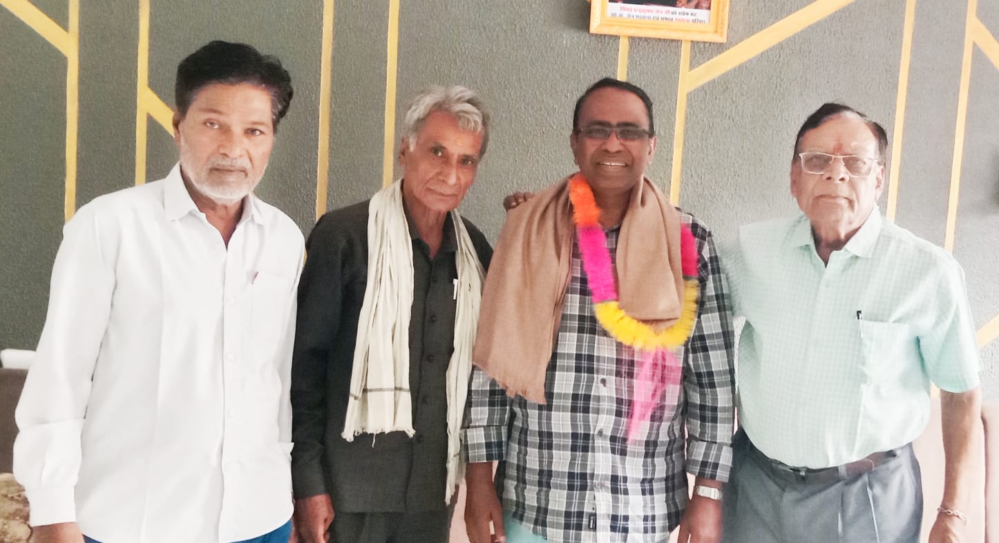 Silwani  News : क्षेत्रीय विकास परिषद द्वारा फादर जॉन को दी भावुक विदाई, विकास कार्यों में योगदान को किया याद