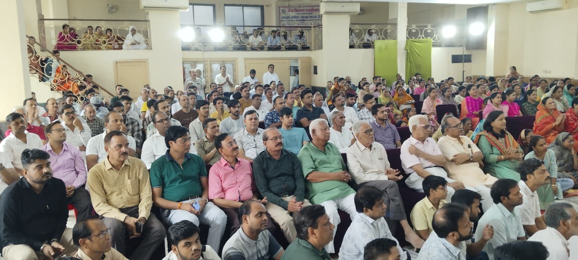 जैनिज्म युवा संवाद: ग्वालियर में मुनिश्री समत्व सागर महाराज का प्रेरक संदेश, युवाओं को दिए सफलता के 5 संस्कार