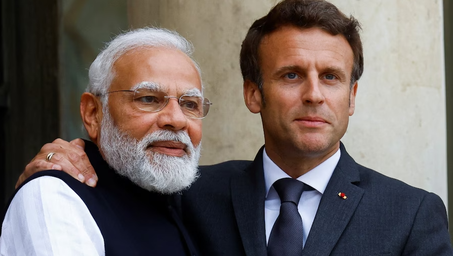 फ्रांस से विदाई के वक्त हिंदी बोले Macron , PM मोदी से कहा- ‘फ्रांस और भारत की दोस्ती अमर रहे’