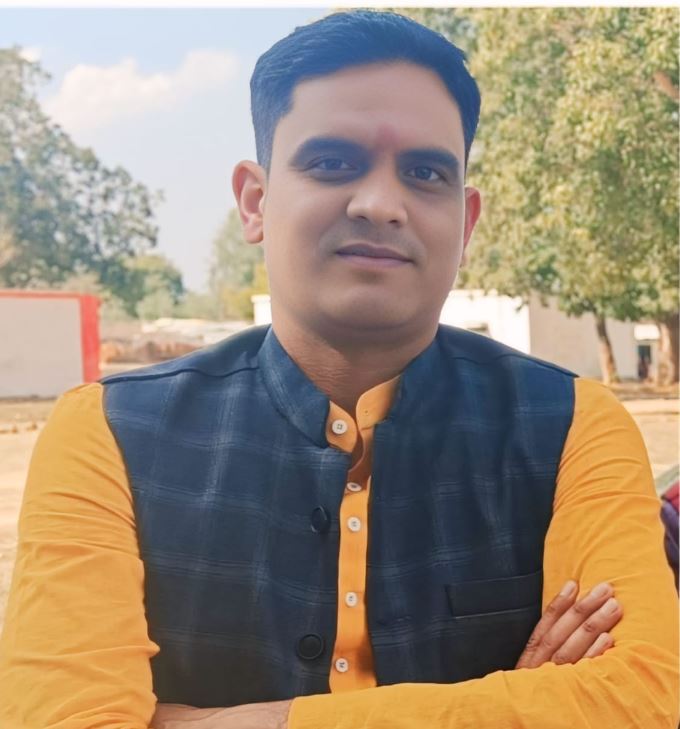 पत्रकारिता जगत में नई ऊर्जा का संचार: Abhishek Dwivedi बने कोतमा ब्लॉक अध्यक्ष, ज्ञानेंद्र पांडेय और सुनील गुप्ता को भी मिली बड़ी जिम्मेदारी
