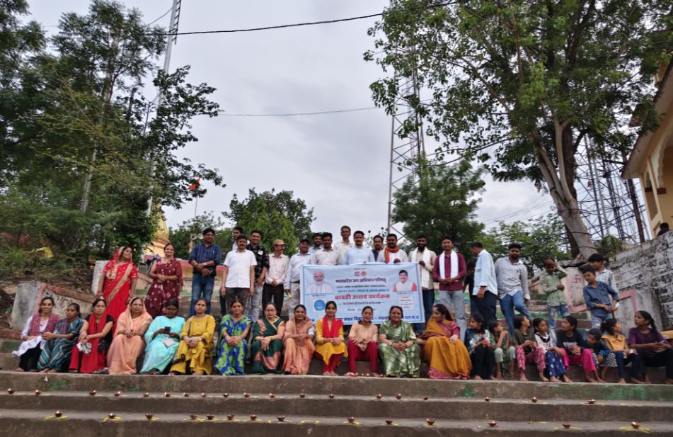 Jal Ganga Sanvardhan Abhiyan का समापन: गंधर्व नदी के शिवालय घाट पर गंगा आरती और संगोष्ठी का आयोजन