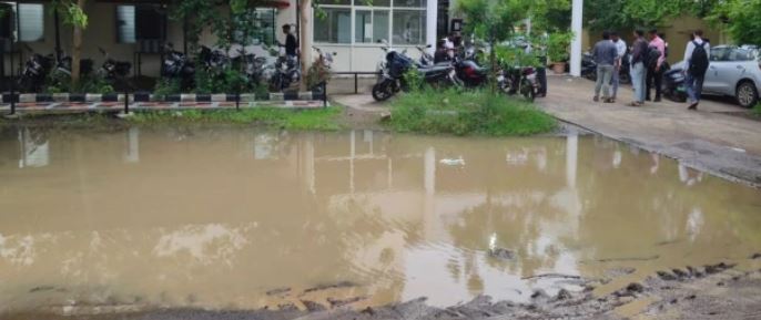 Sehore शिक्षा विभाग में प्रमोशन सूची को लेकर विवाद, वरिष्ठ कर्मचारियों की अनदेखी का आरोप