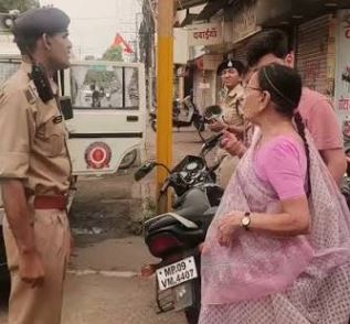 Indore में 3 बेखौफ बदमाशों का आतंक, जैन मंदिर के बाहर बुजुर्ग महिला की सोने की चेन लूटी