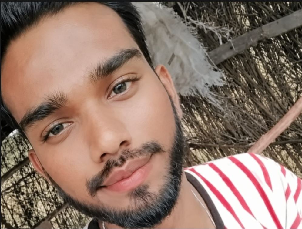 अनूपपुर के दलदल गांव में 23 वर्षीय युवक का शव फंदे पर लटका मिला, पुलिस जांच में जुटी