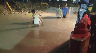 Indore मेट्रो निर्माण के दौरान गैस पाइप लाइन फटी, 2000 परिवारों की गैस आपूर्ति ठप, सिलेंडर से चला काम