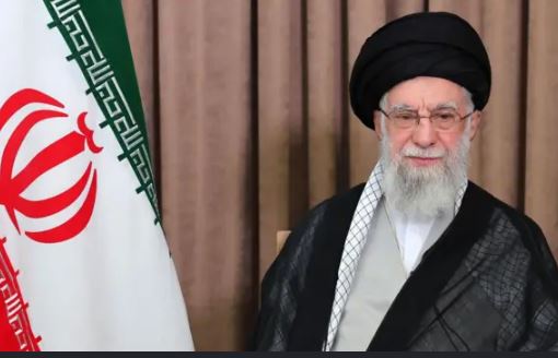 Iran की नई युद्ध रणनीति से अमेरिका की बढ़ी मुश्किलें, एयरबेस को निशाना बनाकर बदल रहा है संघर्ष का तरीका