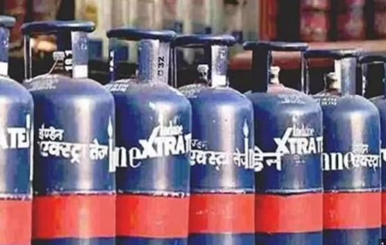 LPG कमर्शियल सिलेंडर के दामों में हुई गिरावट , ढाबा और  रेस्टोरेंट मालिकों को मिली राहत !
