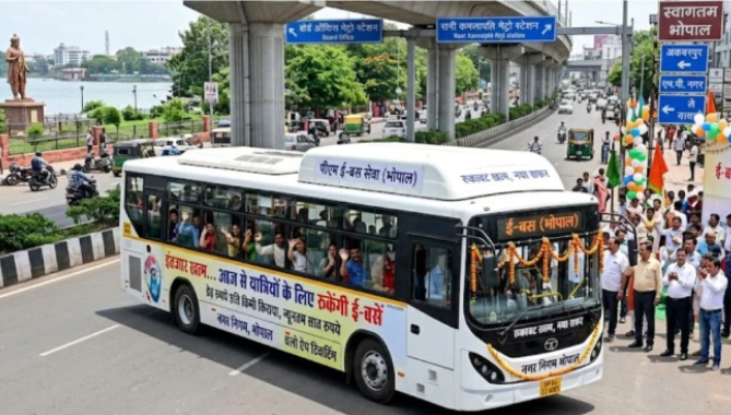 भोपाल में आज से शुरू हुई ई-बस सेवा: महज ₹1.50 प्रति किलोमीटर किराया, पहले चरण में 10 इलेक्ट्रिक बसें दो रूटों पर दौड़ेंगी