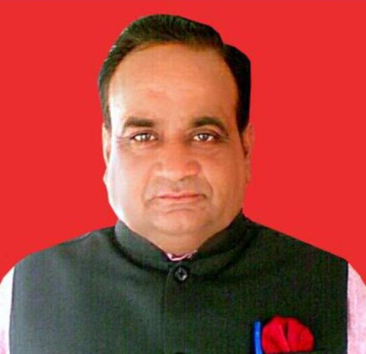 मयूर पिच्छी विवाद: मेनका गांधी के बयान से देशभर में विरोध, जैन समाज ने कहा- पिच्छी हिंसा नहीं, संयम और अहिंसा का प्रतीक