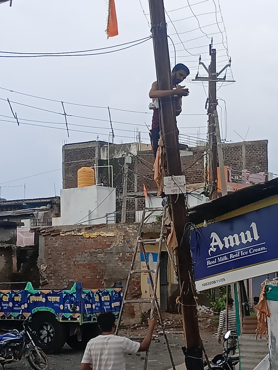 पडाना CCTV कैमरे: 5 चौराहों पर लगे 15 हाईटेक CCTV IP कैमरे, अब अपराधियों पर कड़ी निगरानी