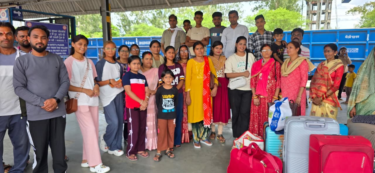 खाटू श्याम निशान यात्रा: आमला से 100+ श्रद्धालुओं का भव्य जत्था रिंगस के लिए रवाना, बाबा से नगर के कल्याण की करेंगे प्रार्थना