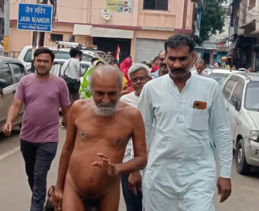 विश्व सूर्य मुनि महाराज का मंगल बिहार: सिलवानी से बाड़ी तक भव्य विदाई, श्रद्धालुओं में उमड़ा उत्साह | 2 सप्ताह के प्रवास का हुआ समापन