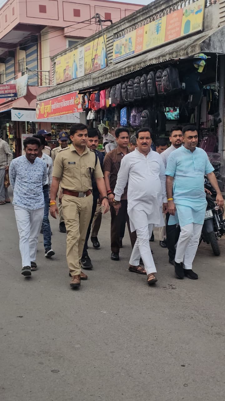 5 बड़े निर्देश: सारंगपुर नगर भ्रमण में मंत्री डॉ. गौतम टेटवाल का बड़ा निरीक्षण, व्यवस्थाओं को लेकर अधिकारियों को सख्त निर्देश