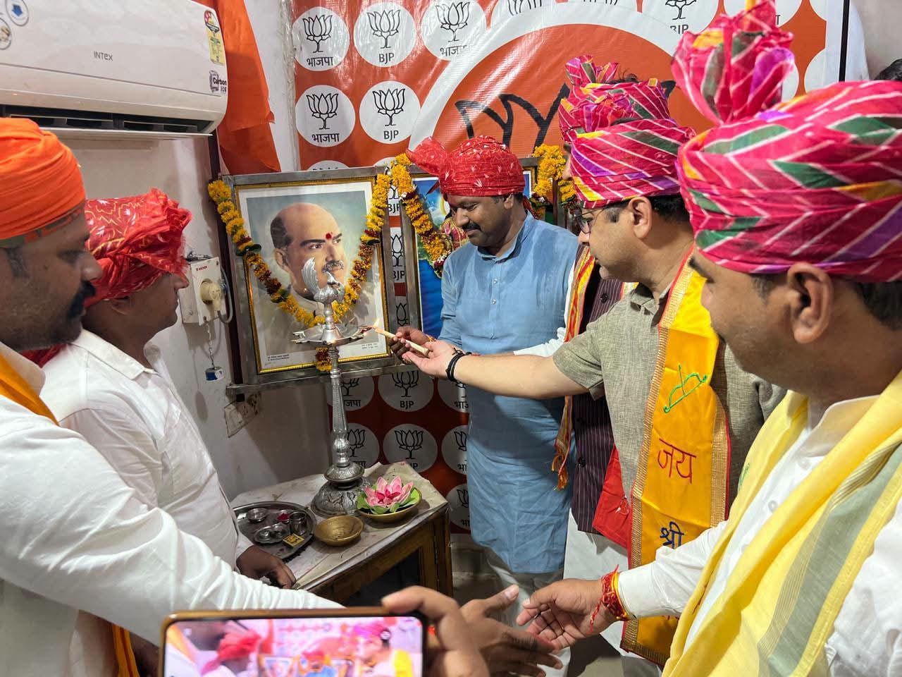 भव्य स्वागत: भाजपा पिछड़ा वर्ग मोर्चा के प्रदेश अध्यक्ष पवन पाटीदार का प्रथम दमोह दौरा, 10 प्रमुख कार्यक्रमों में लिया हिस्सा