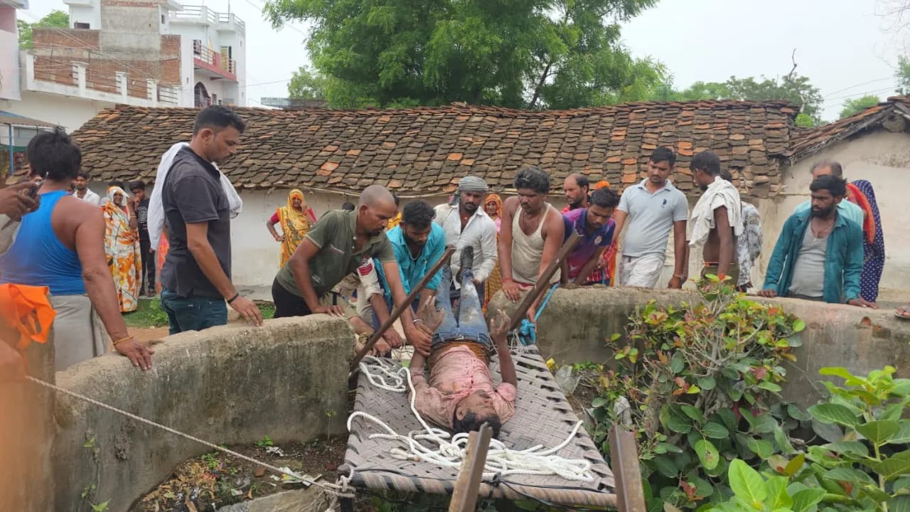छतरपुर में घरेलू विवाद के बाद पति-पत्नी ने कुएं में लगाई छलांग, पुलिस और ग्रामीणों की तत्परता से बची दोनों की जान