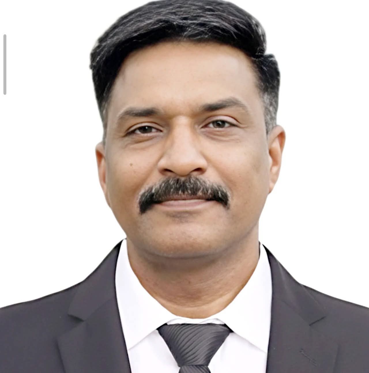 11 भावपूर्ण पंक्तियाँ: उसके दर पर बालाजी कविता – अद्भुत आस्था, सब्र और विश्वास की प्रेरणादायक अभिव्यक्ति