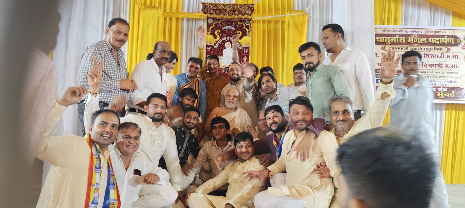 3300 श्रद्धालुओं की ऐतिहासिक मौजूदगी! कामाठीपुरा जैन संघ चातुर्मास प्रवेश 2026 बना अविस्मरणीय धार्मिक महोत्सव