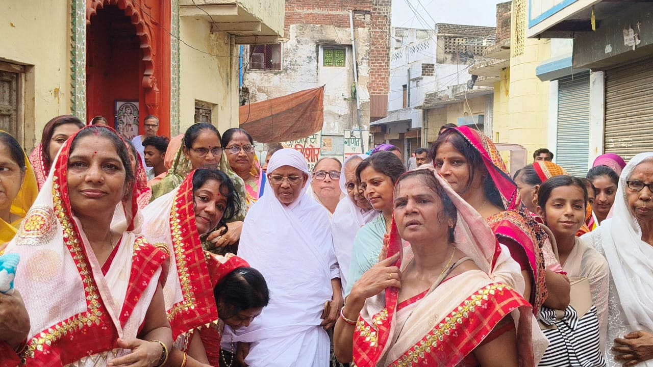 29 जुलाई का भव्य आयोजन: अम्बाह में आर्यिका संगममति माताजी का मंगल प्रवेश, वर्षायोग की ऐतिहासिक शुरुआत