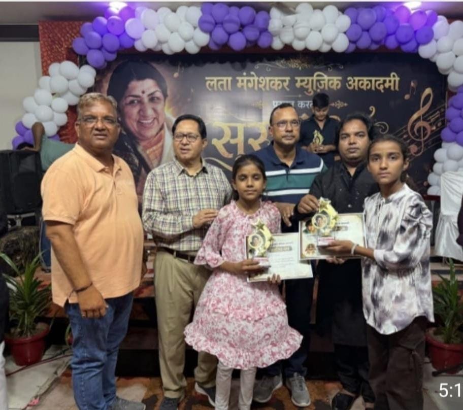 जावरा में ‘सुर संगम’ ने बिखेरा संगीत का जादू, मधुर गीतों और तालियों की गूंज से सराबोर हुई संगीतमय शाम