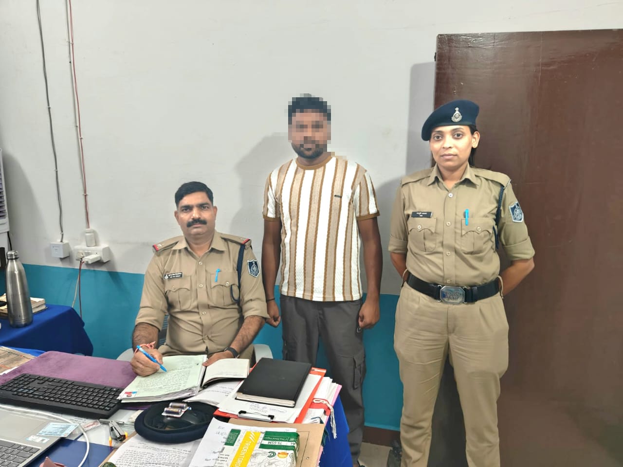 बड़ी सफलता: झकनावदा पुलिस ने 30 पेटी अवैध शराब मामले में फरार आरोपी को किया गिरफ्तार, रिमांड पर खुलेंगे कई राज