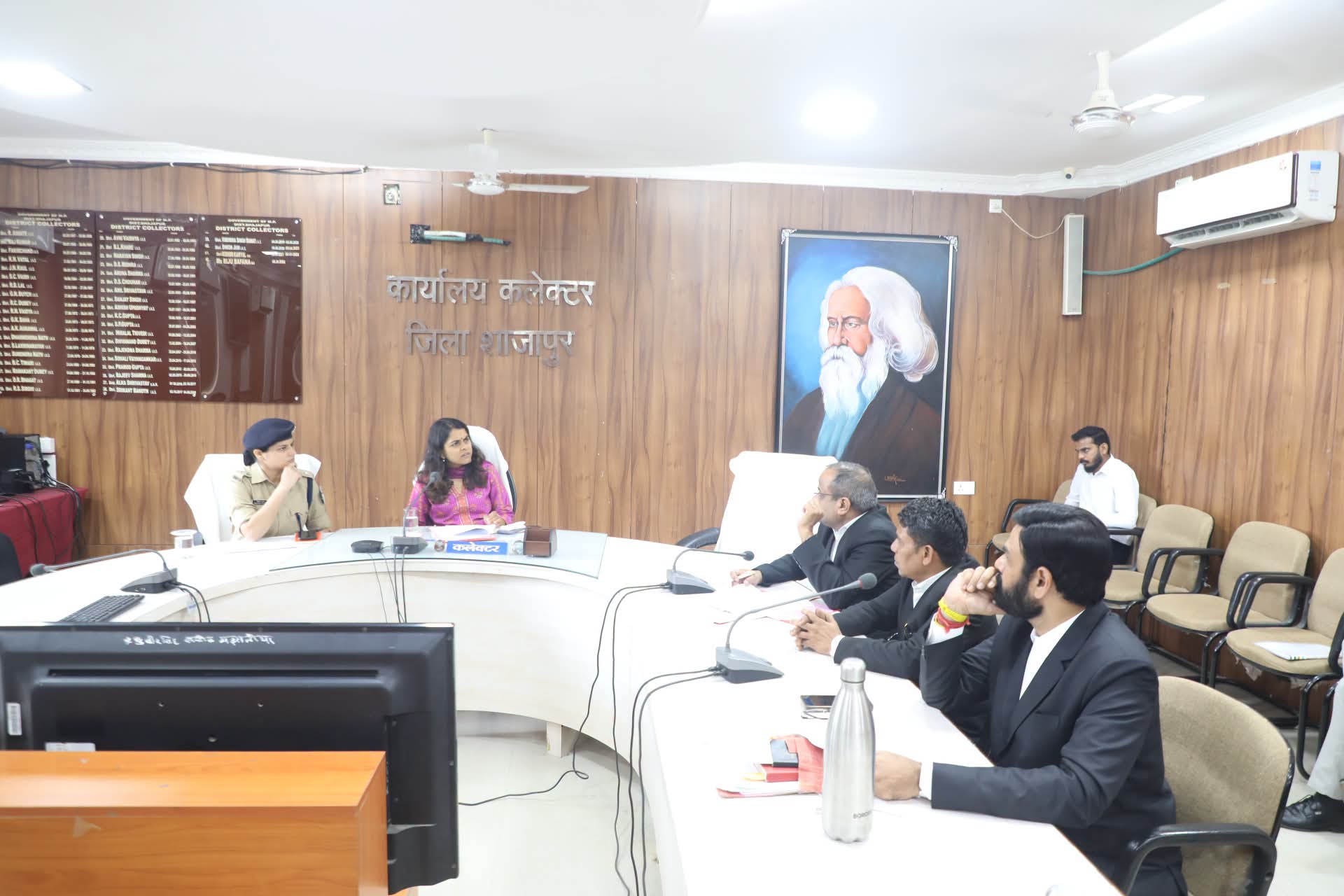 Shajapur Collector directs timely investigation and disposal of heinous crime cases during review meeting