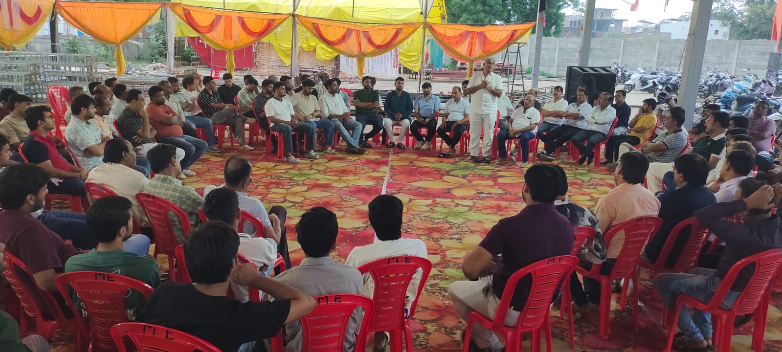 ललित जैन नवयुवक मण्डल साधारण सभा थांदला 2026: ऐतिहासिक संकल्प, 12 संतों के सान्निध्य में युवाओं ने लिया प्रेरणादायी निर्णय