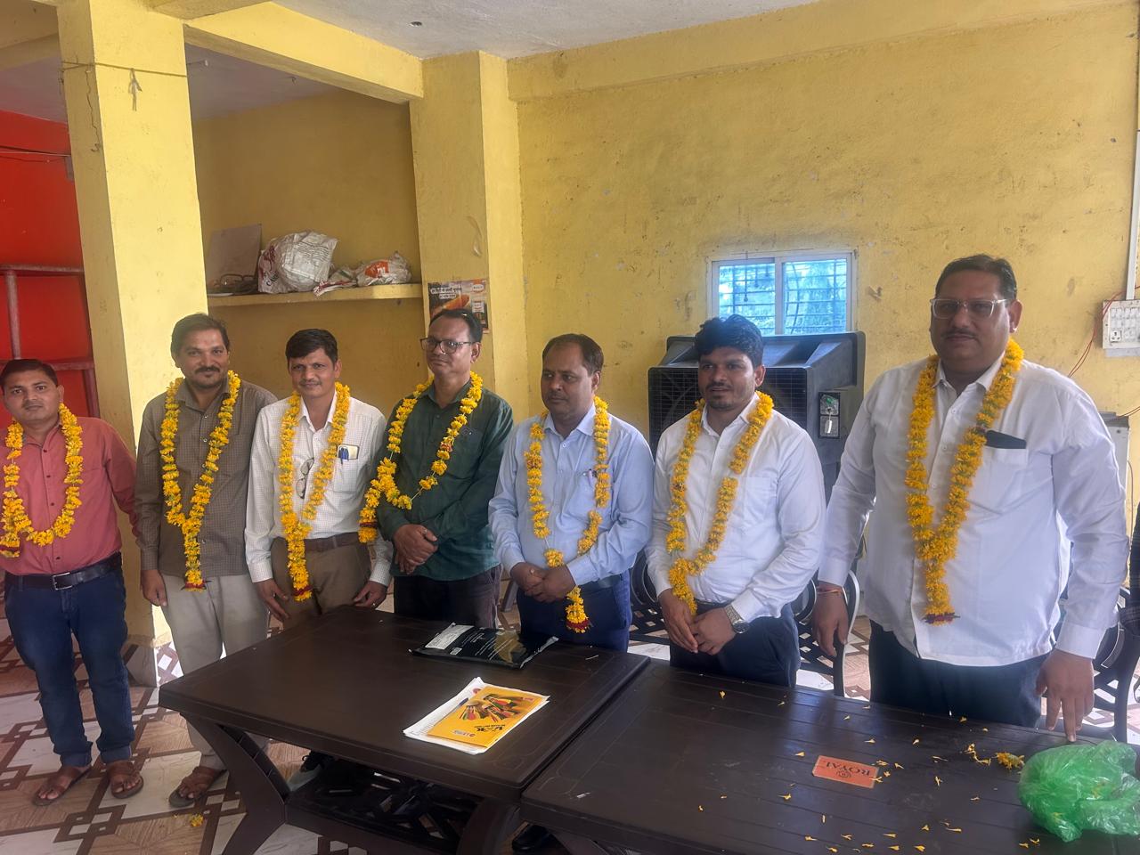 Manawar : जिला मेडिकल लैब टेक्नीशियन एसोसिएशन का गठन, हुकुम सिंह रावत बने जिलाध्यक्ष