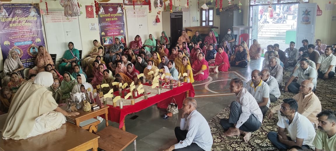मां, महात्मा और परमात्मा की शरण से जीवन का उद्धार संभव: साध्वी डॉ. अमृतरसा श्री जी महाराज साहब
