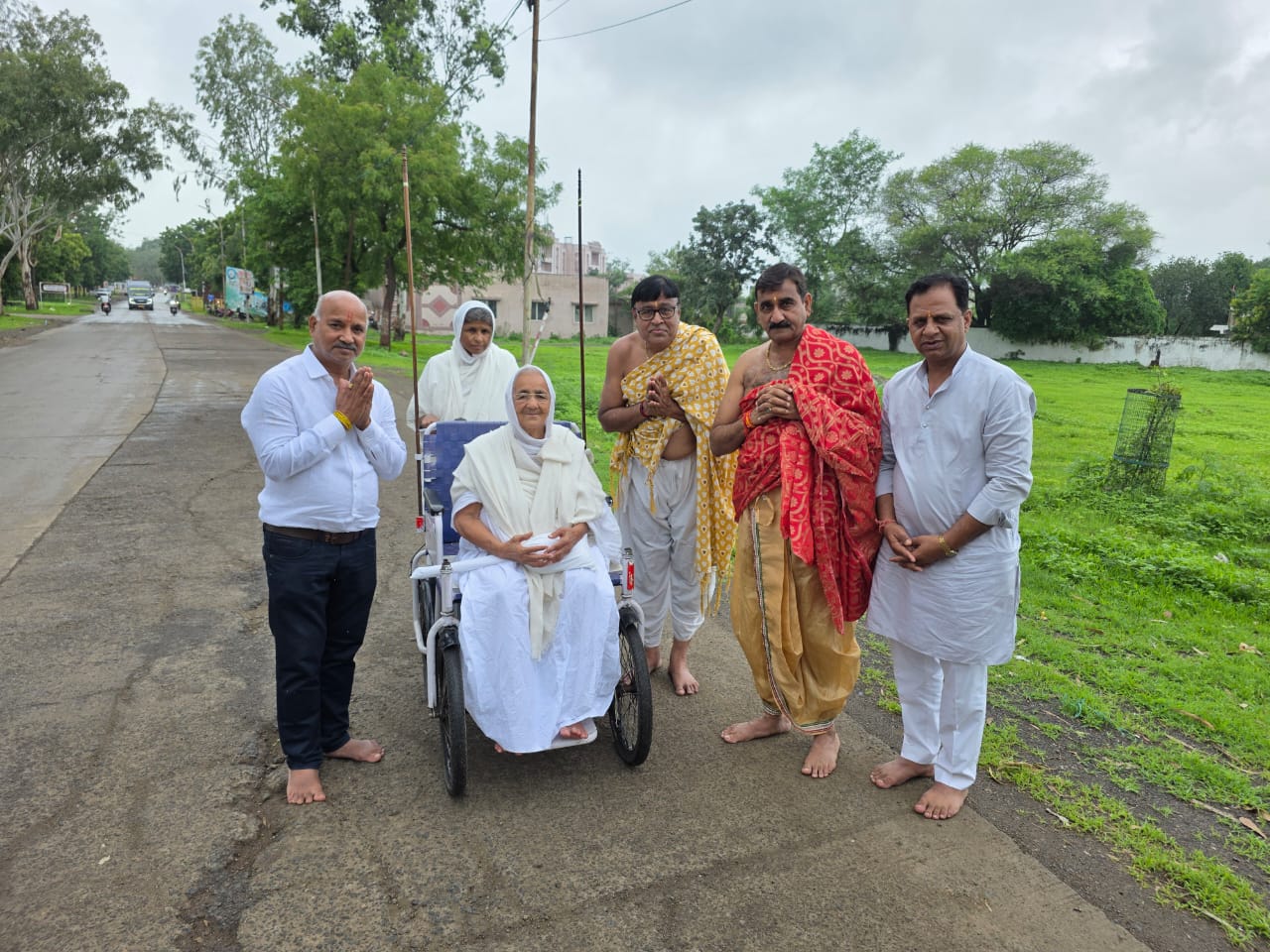 गुरु पूर्णिमा पर आराध्य गुरुदेव के चरणों में नतमस्तक हुए भाजपा जिला ग्रामीण अध्यक्ष Rajesh Dhakad