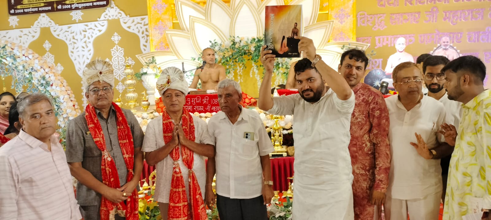जैन संत मुनि श्री 108 सुयश सागर जी का चातुर्मास कलश स्थापना 2026: झुमरीतिलैया में भव्य ऐतिहासिक आयोजन, सैकड़ों श्रद्धालु हुए शामिल