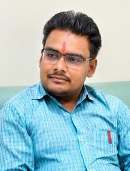 7 शक्तिशाली सफलता के मंत्र: सफलता के लिए कठिन संघर्ष और सकारात्मकता का होना बहुत जरूरी है – राजकुमार विश्वकर्मा