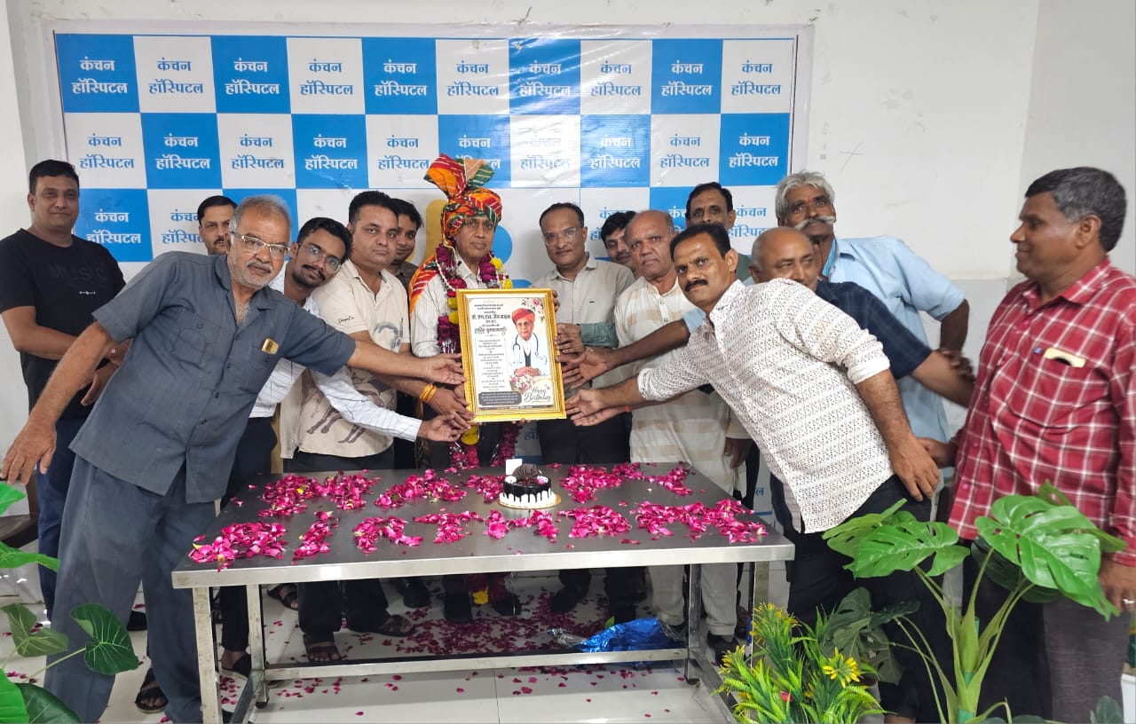 सेवा, समर्पण और संवेदनशीलता का सम्मान, Dr. M.L. Jain का झकनावदा मित्र मंडल ने किया अभिनंदन