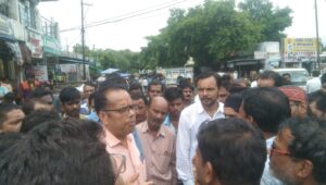 आठनेर बस स्टेशन पर प्रशासन का बड़ा एक्शन, अतिक्रमण हटाओ अभियान में हटाए गए अवैध कब्जे