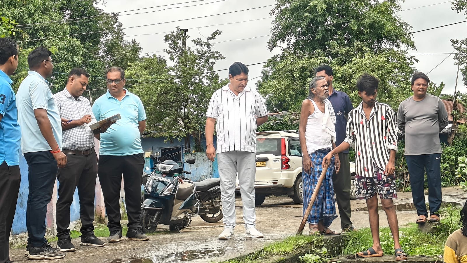 बाढ़ संभावित क्षेत्रों में नपा अध्यक्ष और सीएमओ का औचक निरीक्षण, जल निकासी व्यवस्था दुरुस्त रखने के निर्देश